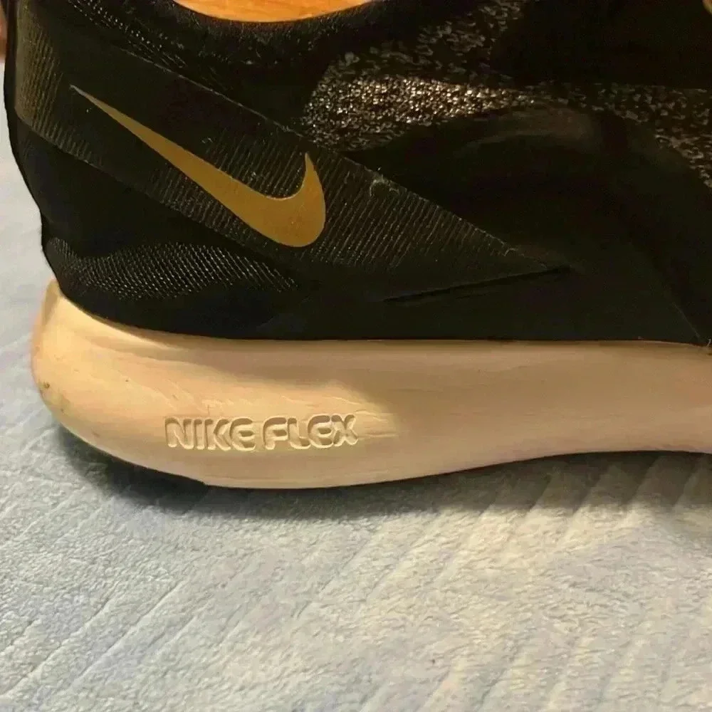 👟 NWOT Men’s Nike Flex Trainer 9 In Black & Metallic Gold-Size 8.5